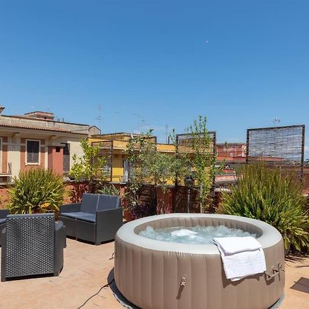 Penthouse With Jacuzzi On Private Terrace In Trastevere Róma Kültér fotó