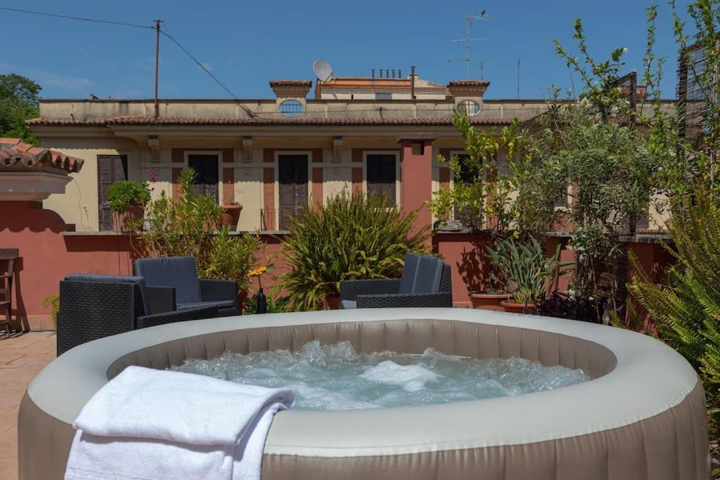 Penthouse With Jacuzzi On Private Terrace In Trastevere Róma Kültér fotó