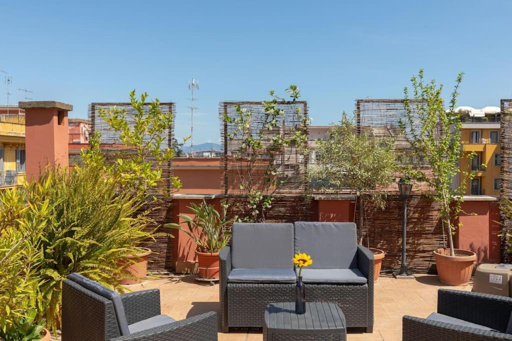Penthouse With Jacuzzi On Private Terrace In Trastevere Róma Kültér fotó